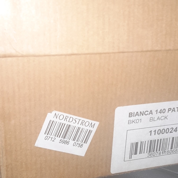 Sold christian Louboutins the Bianca - Picture 8 of 14